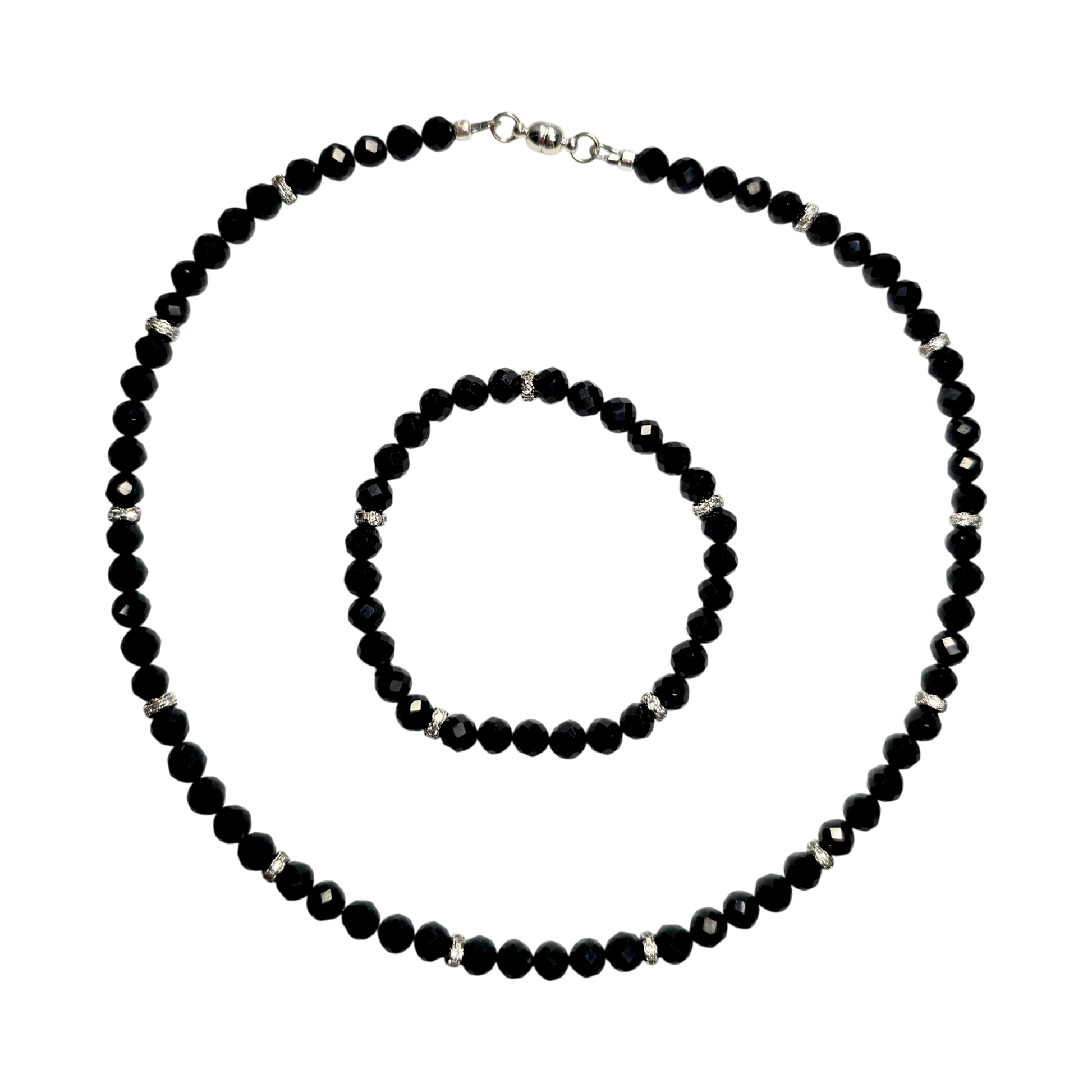 „Schmuckset aus schwarzem Turmalin mit silberfarbenen Zwischenperlen und Magnetverschluss – Edelstein-Set bestehend aus Kette und Armband“