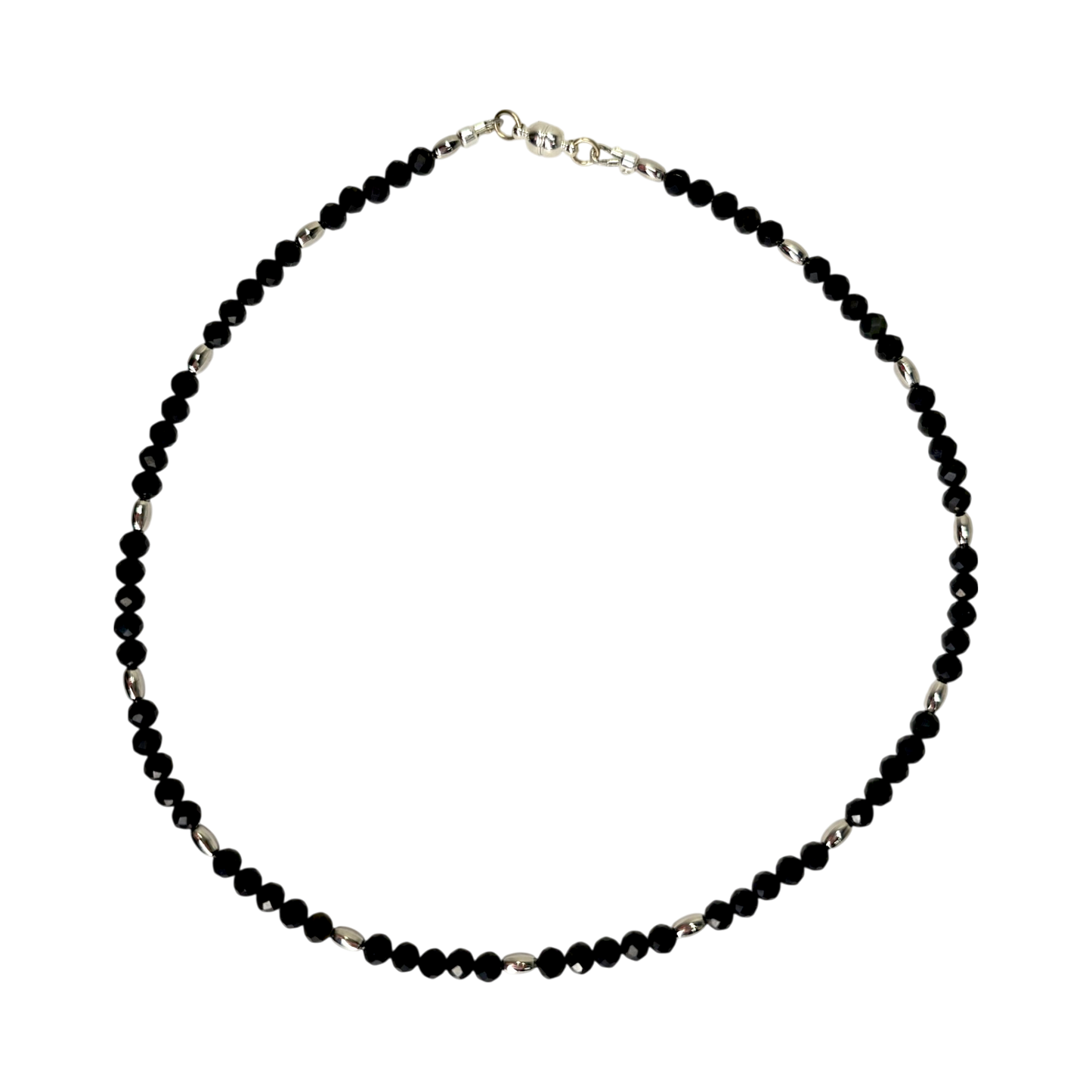 Handgemachte Obsidian-Kette mit silberfarbenen Zwischenperlen und Magnetverschluss, 39,5 cm