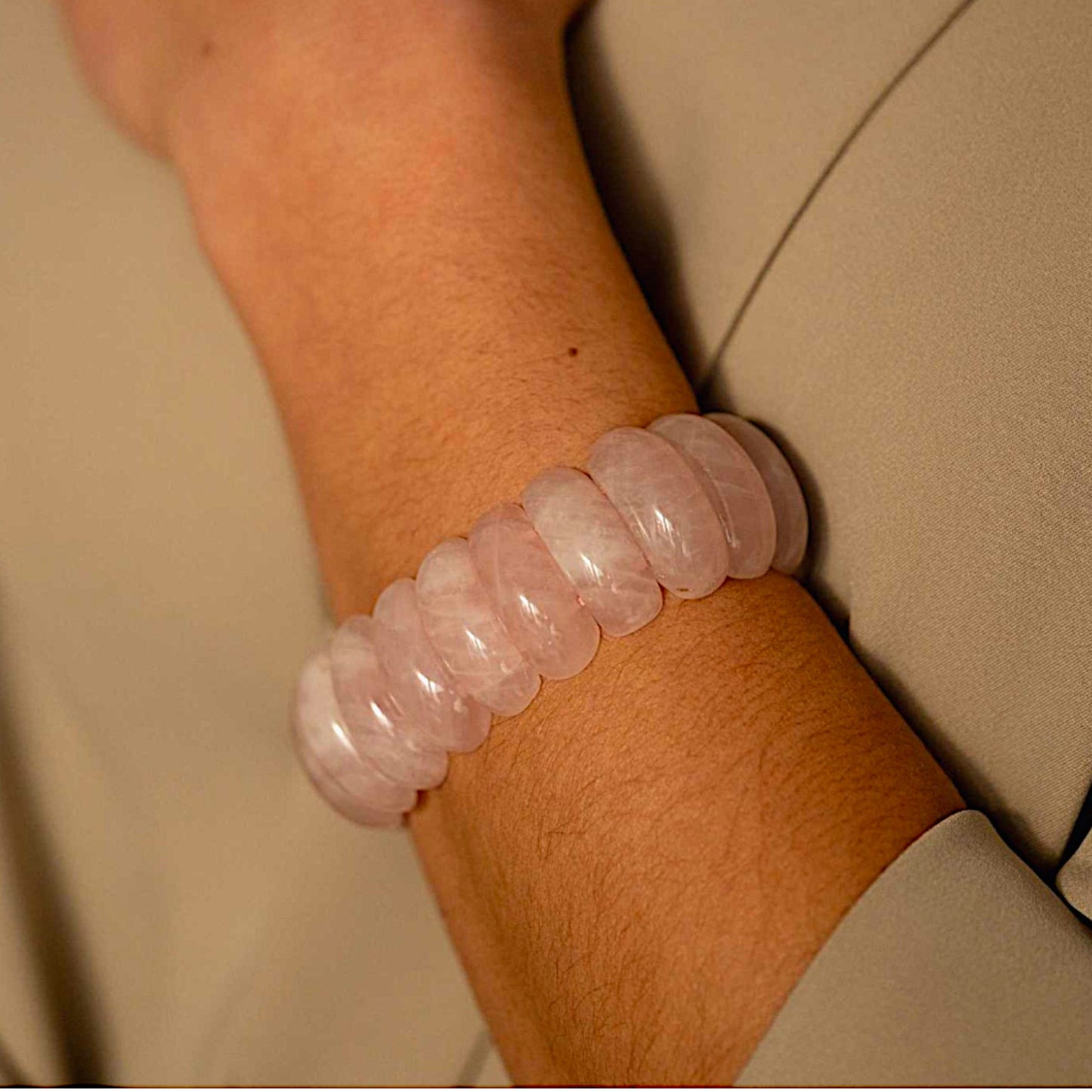 Rosenquarz Armband – Stein der Liebe und Harmonie
