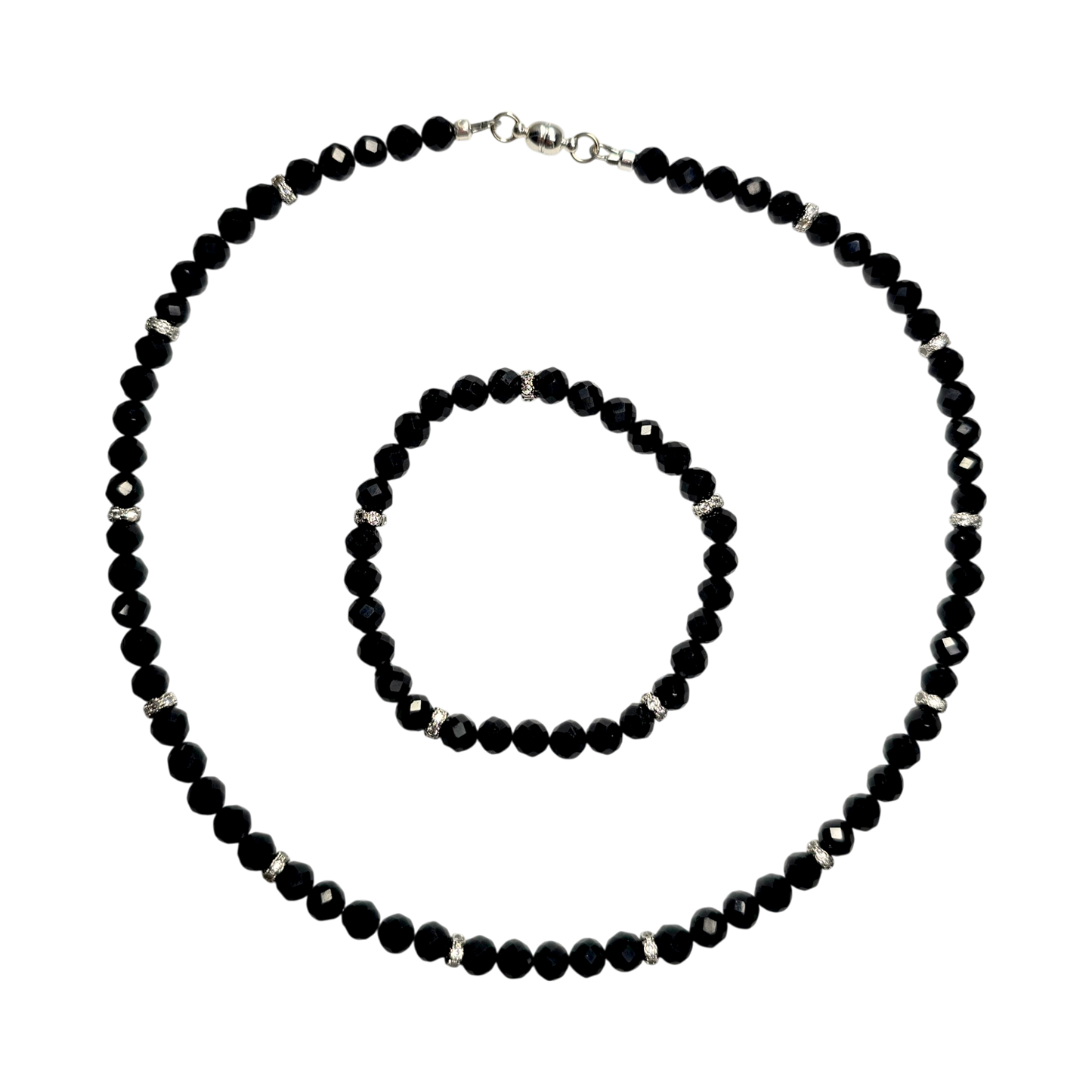 „Schmuckset aus schwarzem Turmalin mit silberfarbenen Zwischenperlen und Magnetverschluss – Edelstein-Set bestehend aus Kette und Armband“