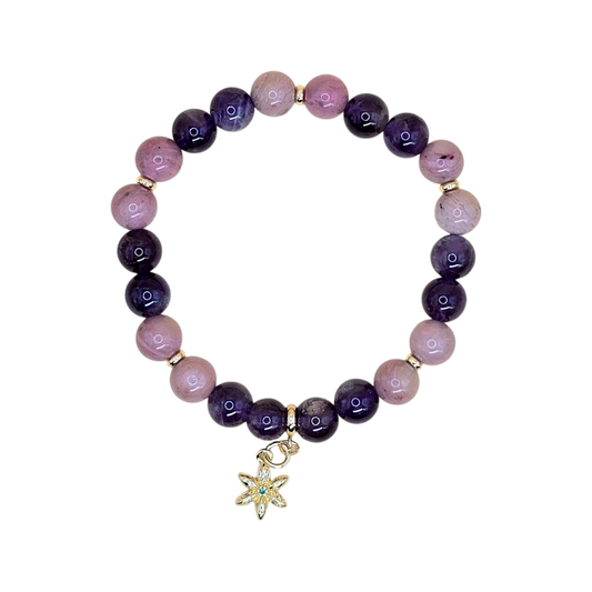 Widder Armband Liebe aus Amethyst und Rhodonit, 8 mm, mit vergoldetem Blume-Anhänger