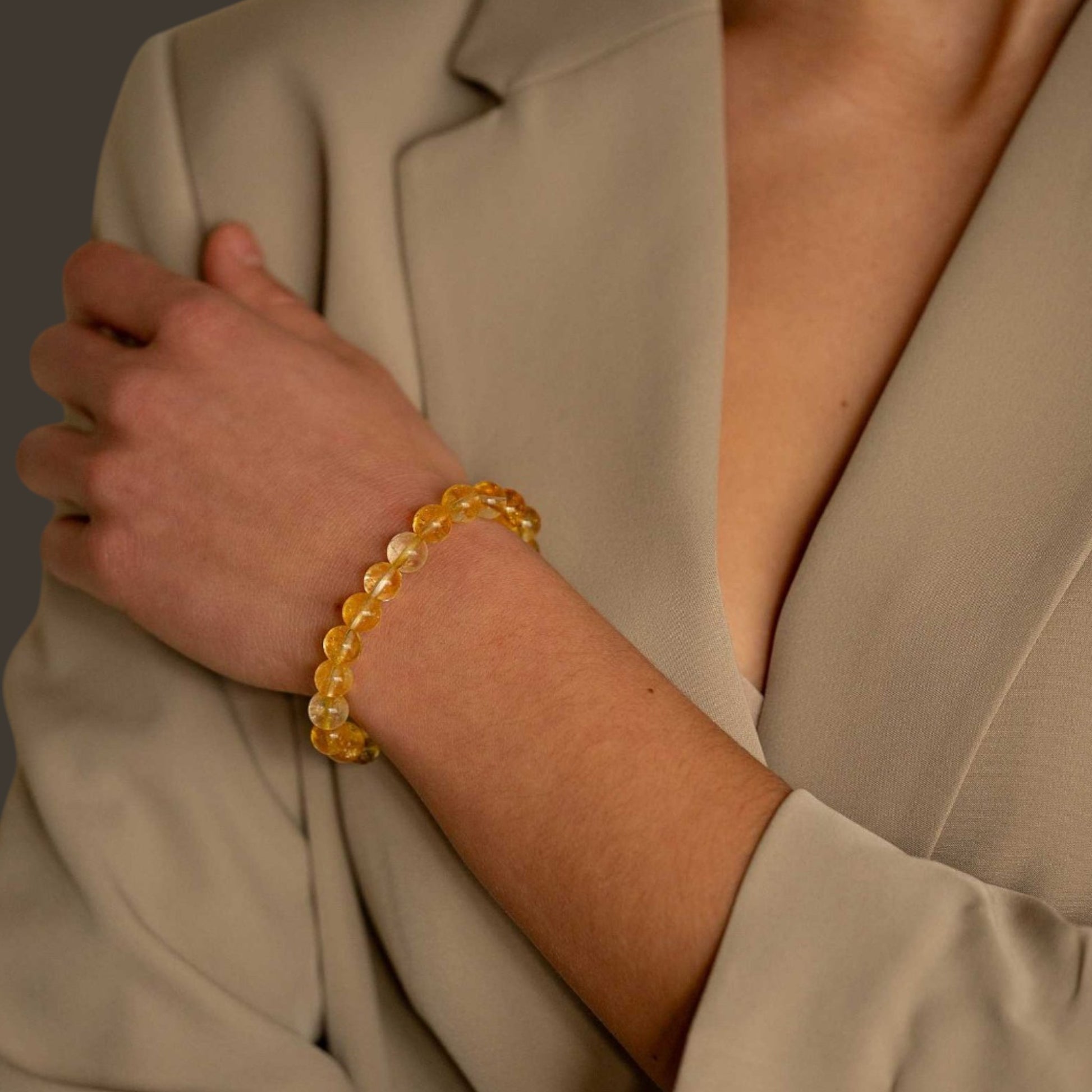 Hochwertiges Citrin-Armband auf elastischem Band
