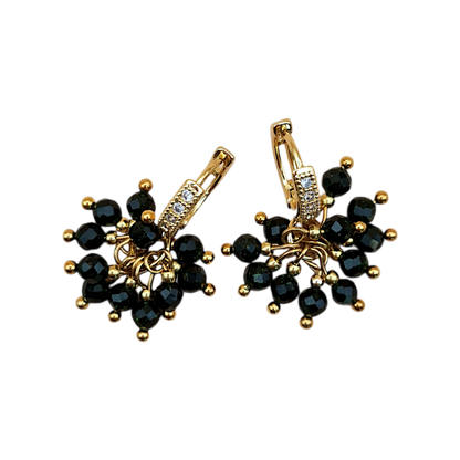 Elegante Ohrringe mit grünen Smaragdperlen