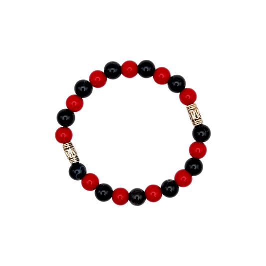 Elegantes elastisches Armband aus Natursteinen mit silberfarbenen Details